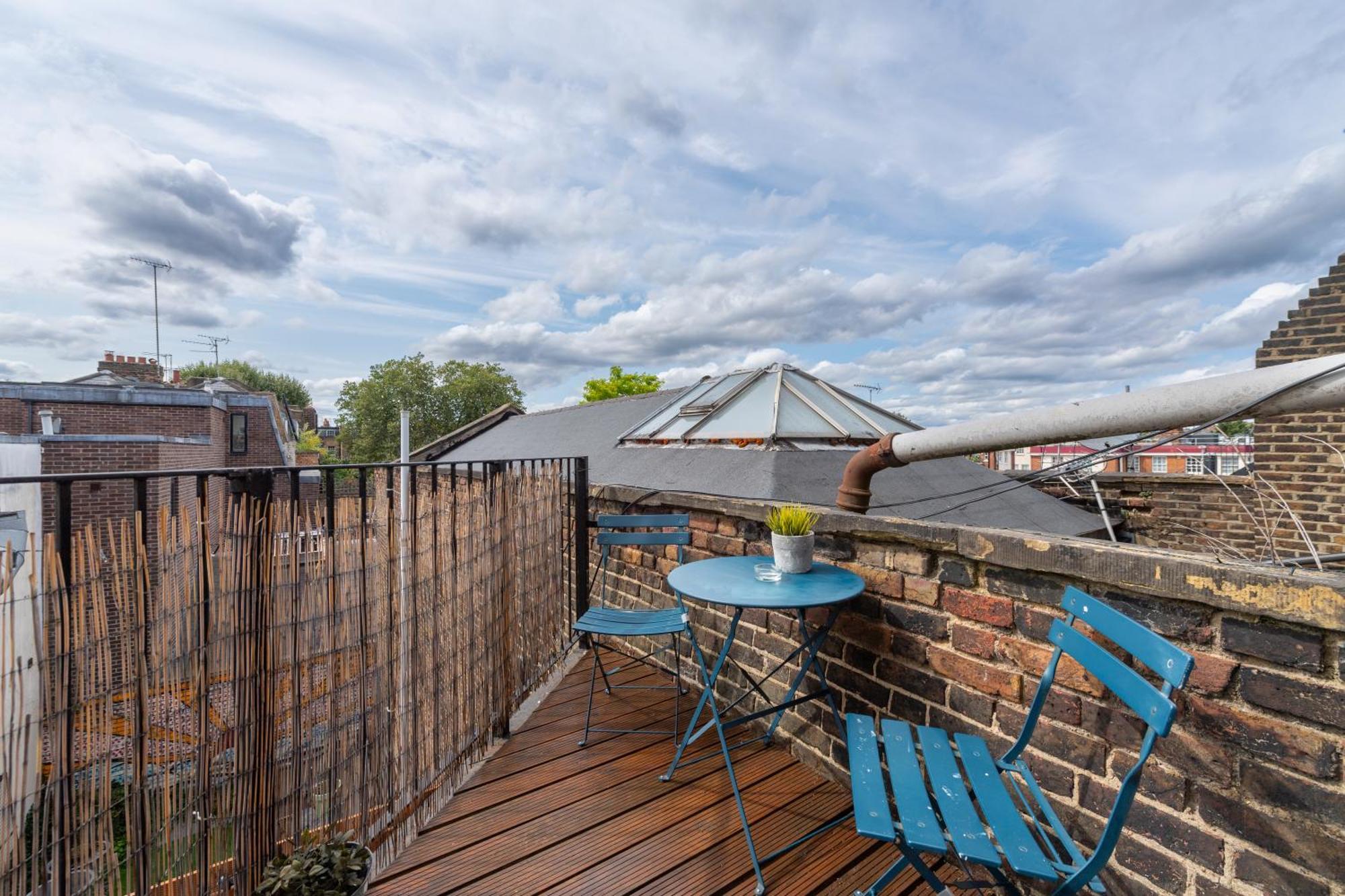 Appartement Modernised 1 And 2 Bedrooms Option Terrace And Balcony High Street Londres